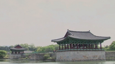 안압지